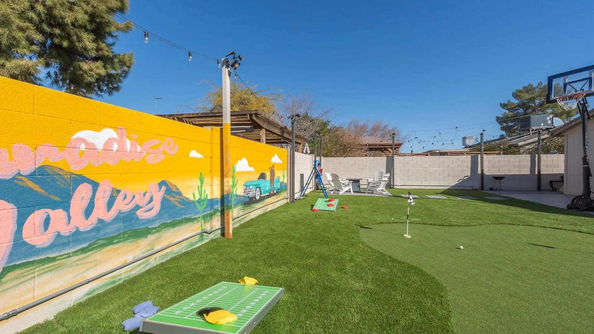 Дом отдыха Phoenix 4 Bdr Home With Gym & Hot Tub