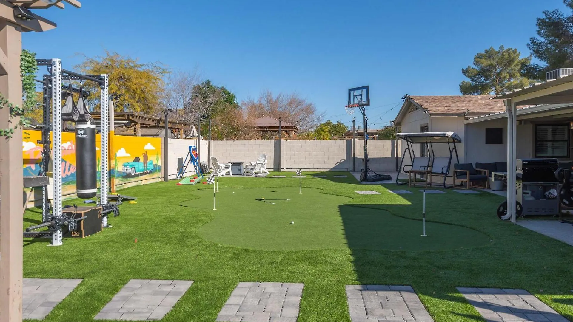 Дом отдыха Phoenix 4 Bdr Home With Gym & Hot Tub США
