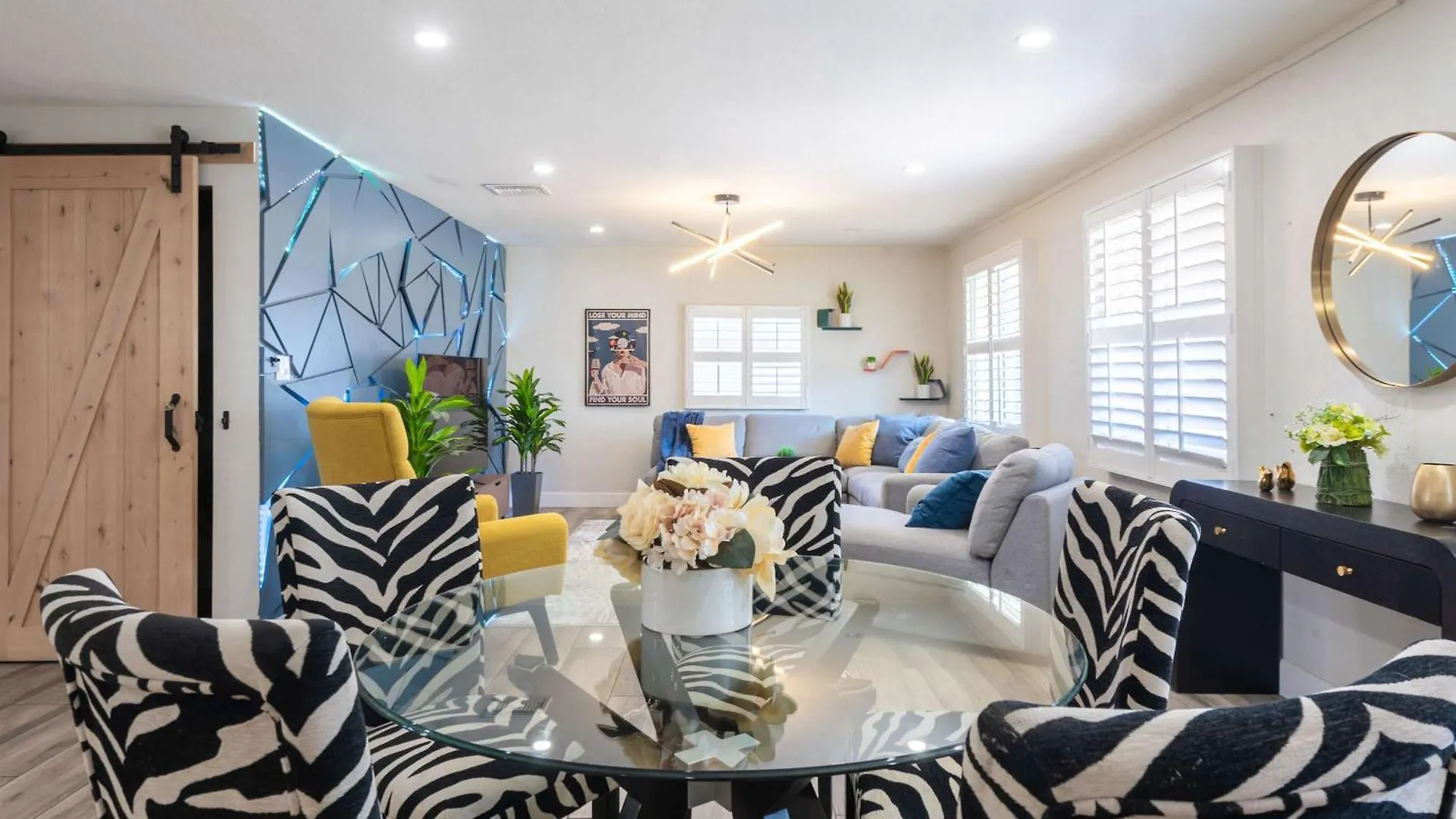 Phoenix 4 Bdr Home With Gym & Hot Tub